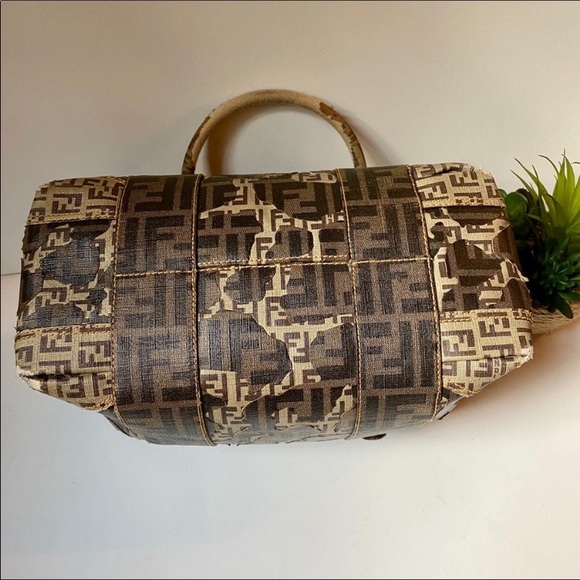 🔥 Fendi Camo zucca bowler doctor hand bag 🔥 - Picture 6 of 15